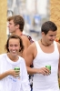Birra di consolazione alla gara di dinghies