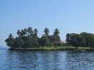 Abitazioni sulla baia di Madang